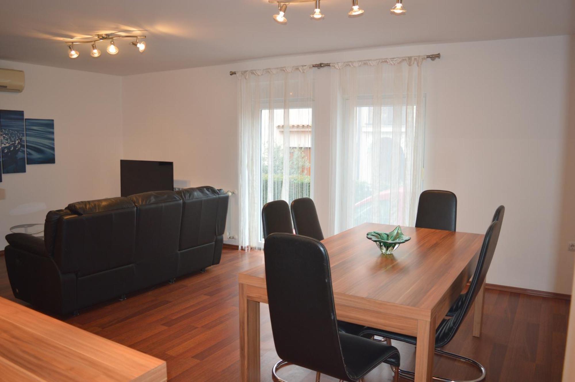 Apartments Kivi Novigrad  Exterior photo